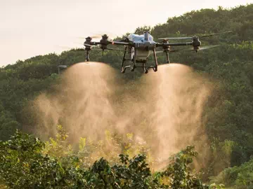 Application of anti-drift adjuvants